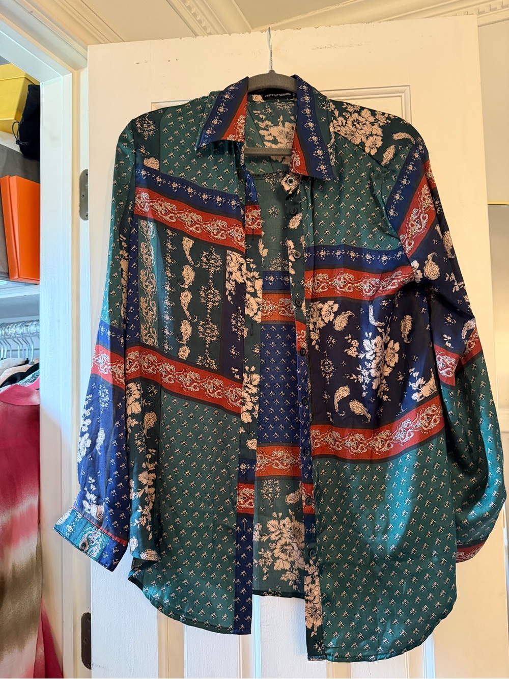 PrettyLittleThing Patterned Button Down